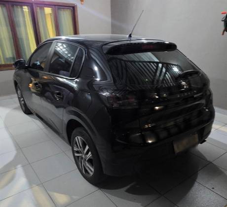 PEUGEOT 208 1.6 16V FLEX ALLURE AT6 PEUGEOT 208 1.6 16V FLEX ALLURE AT6